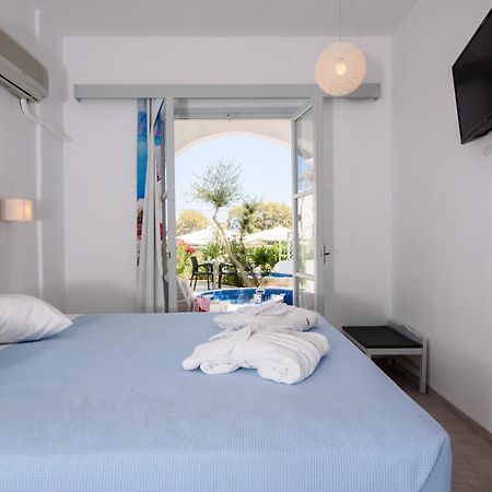 Rk Beach Hotel Kamári Camera foto
