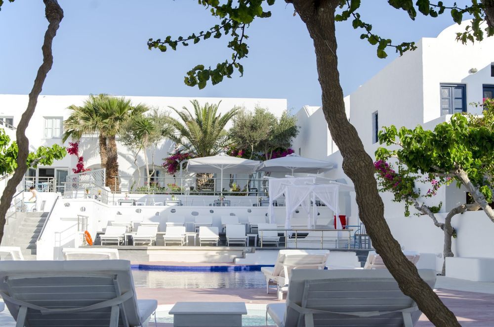Rk Beach Hotel Kamári Servizi foto
