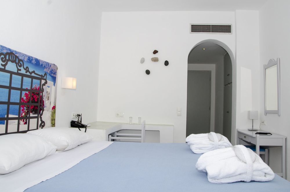 Rk Beach Hotel Kamári Camera foto