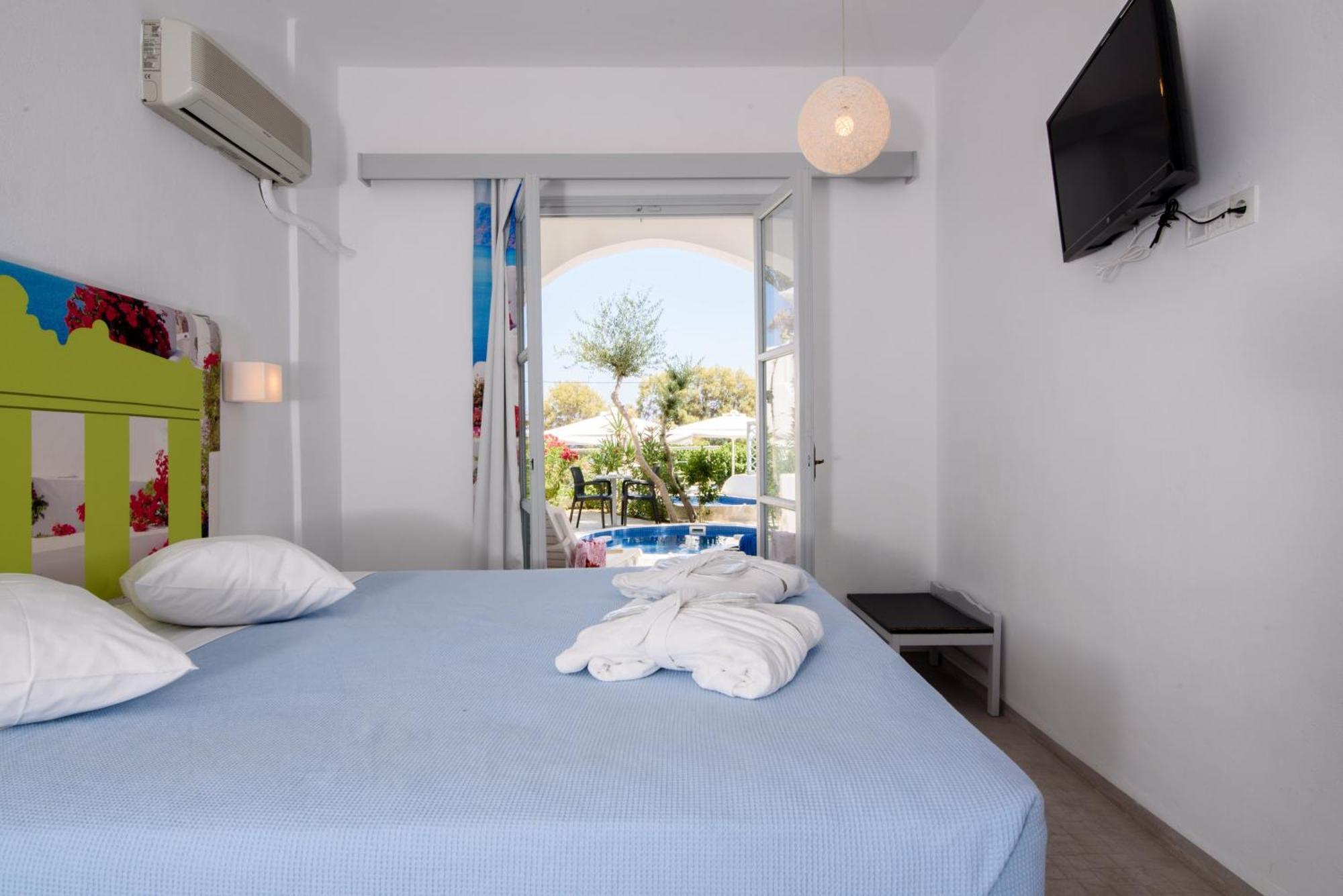 Rk Beach Hotel Kamári Camera foto