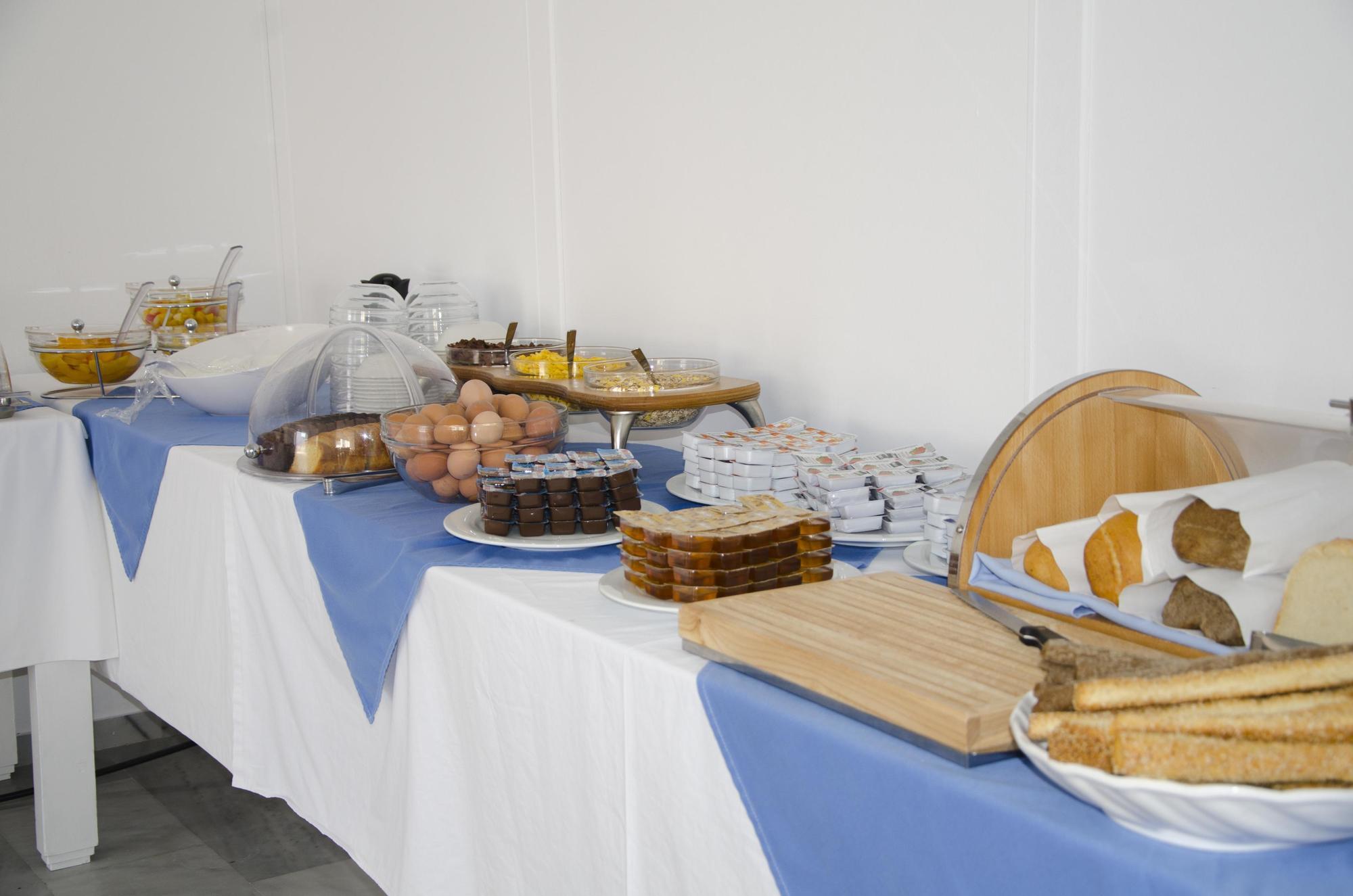 Rk Beach Hotel Kamári Ristorante foto