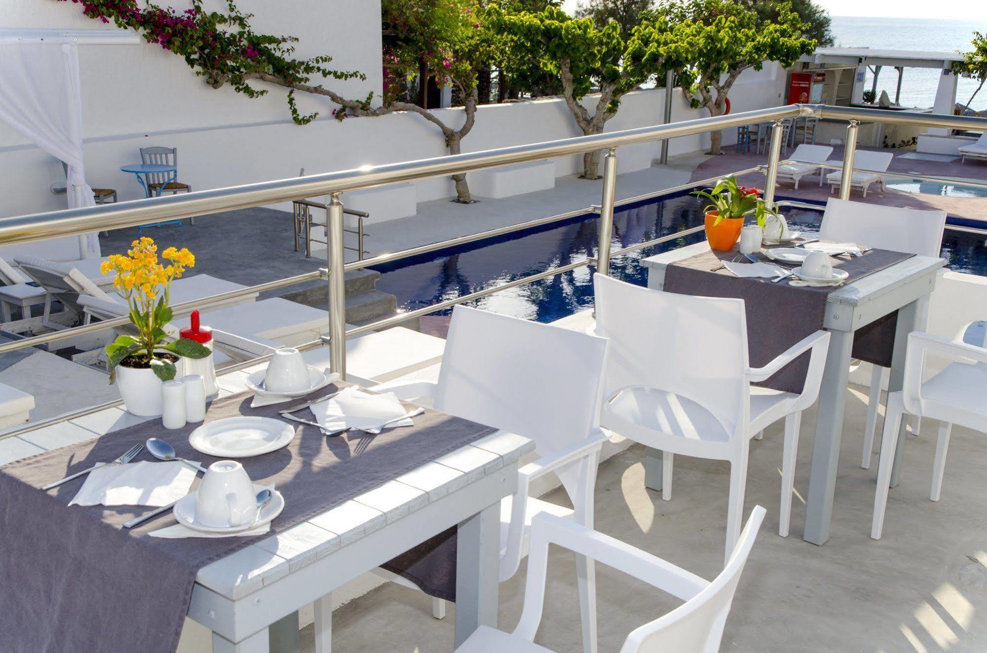Rk Beach Hotel Kamári Ristorante foto
